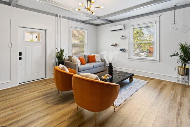Building Photo - 1 S Delancy Pl