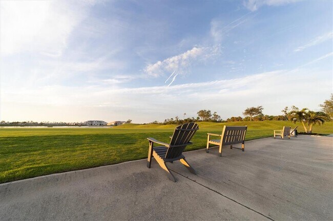 Building Photo - 14201 Heritage Landing Blvd