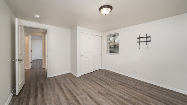 Building Photo - Charming ranch home in prime Patty Jewett ...