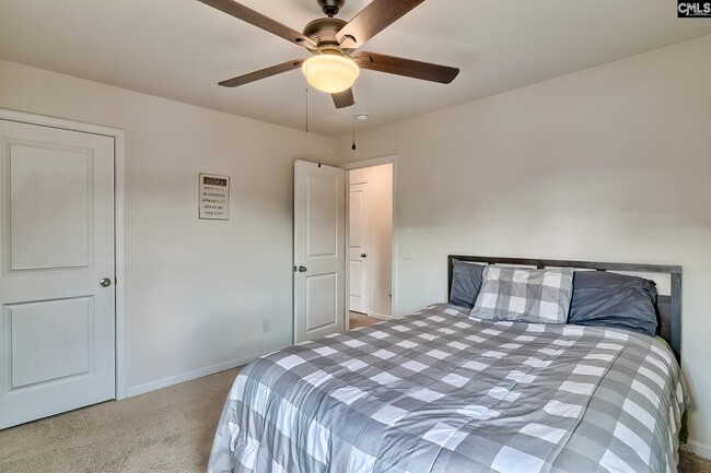 Building Photo - 660 Collett Dr