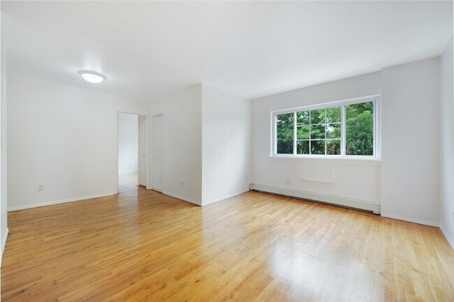 Building Photo - 31 Fero St