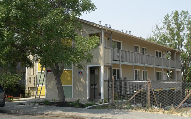 Building Photo - 1820 Cavallo Rd