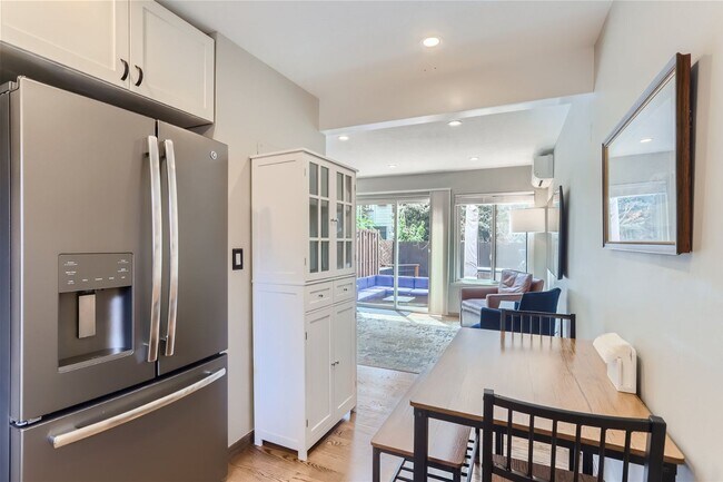 Building Photo - Cozy 2 BDR Home in Boulder with Hot Tub