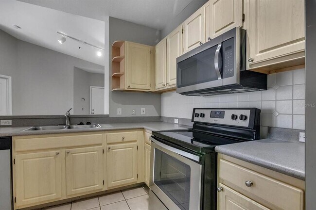 Building Photo - 2705 Maitland Crossing Way