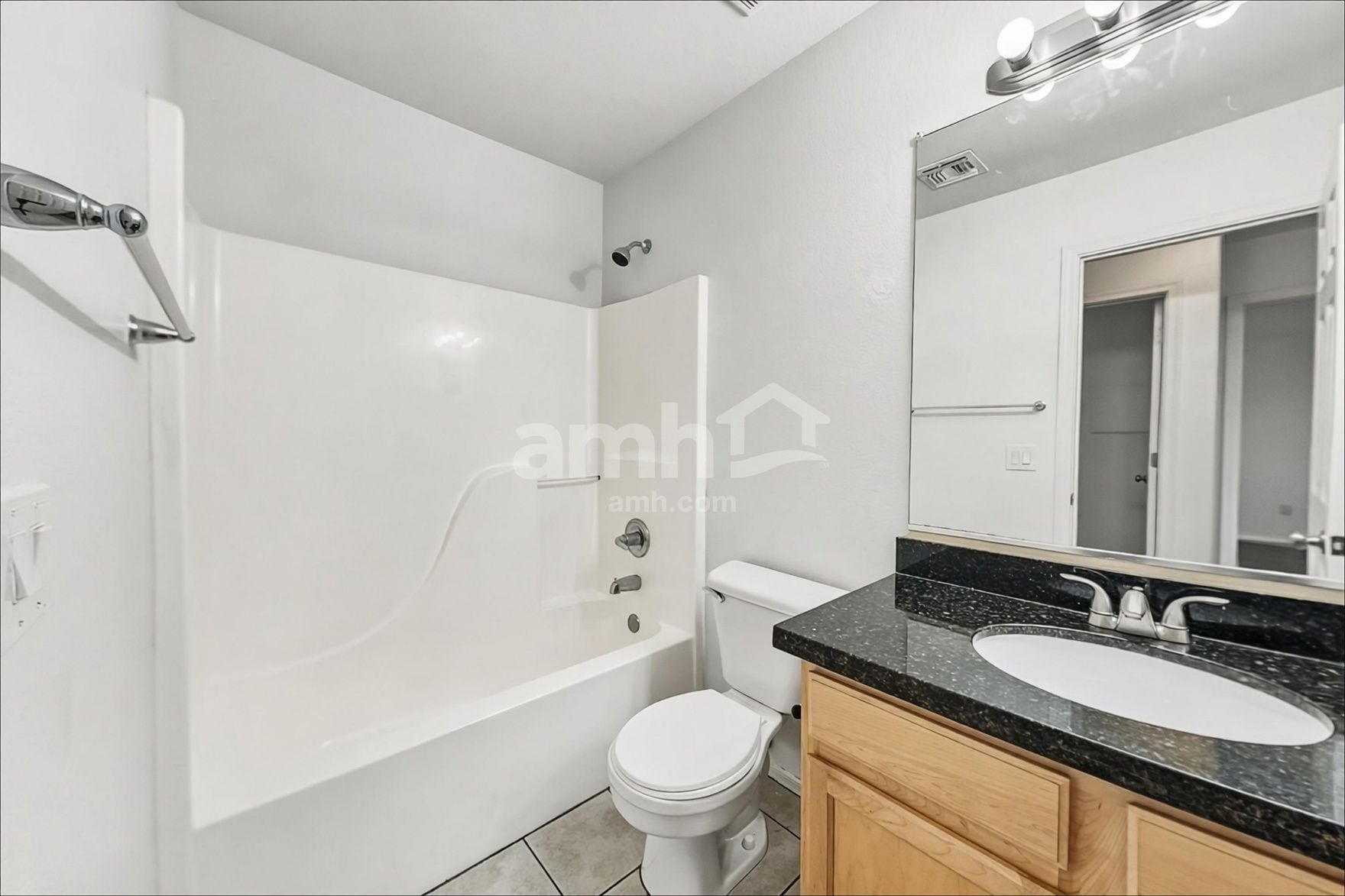 Building Photo - 6133 S Wilson Dr