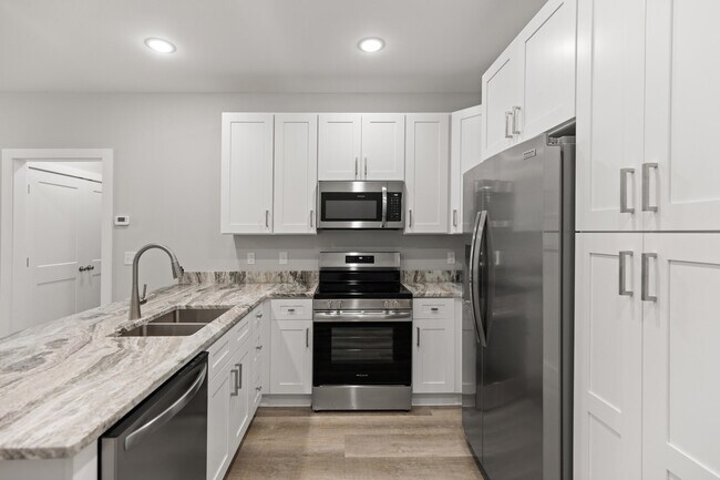 Building Photo - 305 Okaloosa Ave