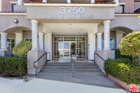 Building Photo - 3750 Santa Rosalia Dr