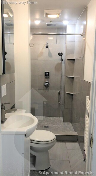 Building Photo - 56 Portsmouth St