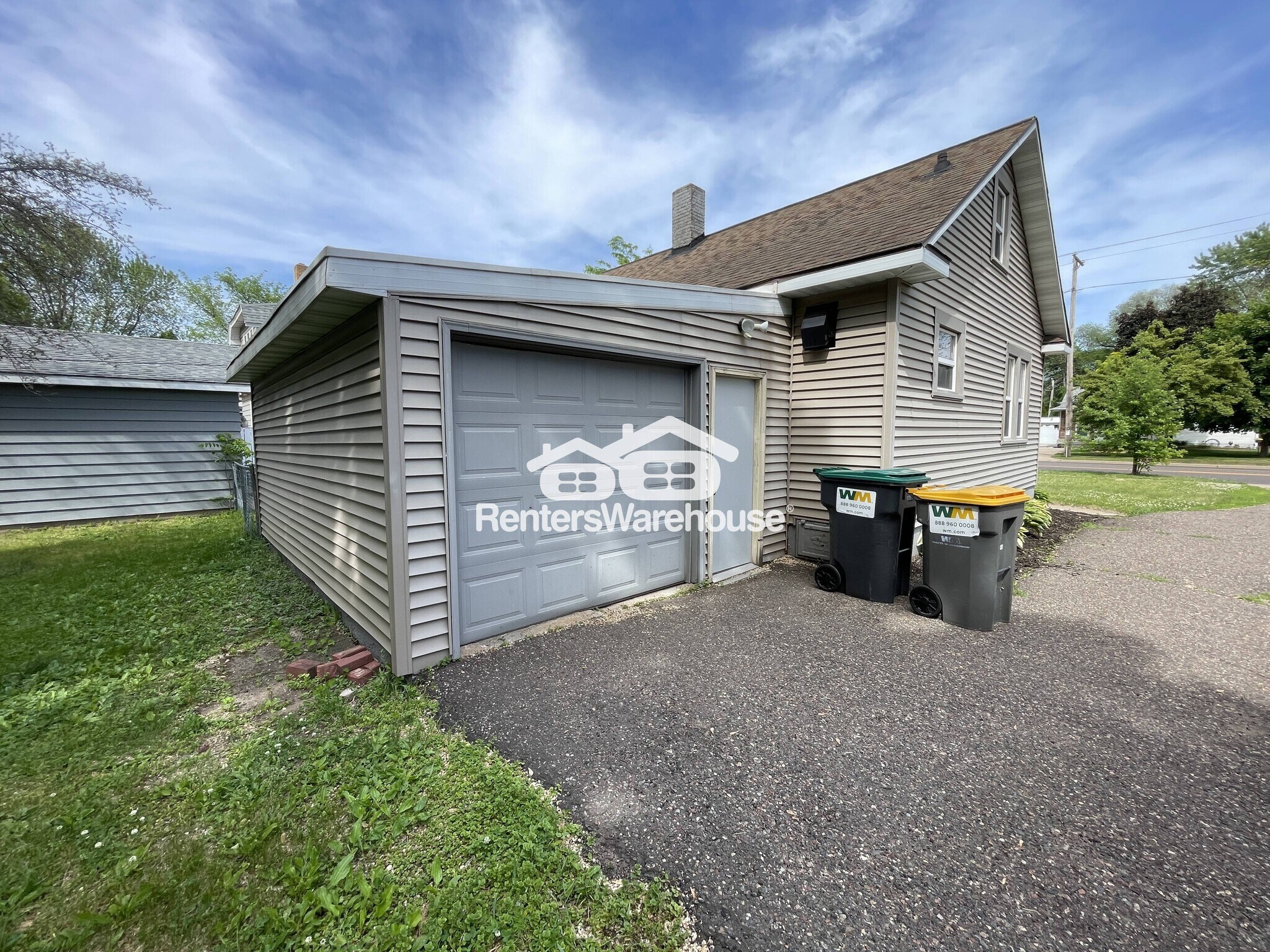 Building Photo - 2712 3rd St