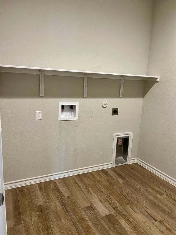 Building Photo - 11908 Saddle Rock Dr