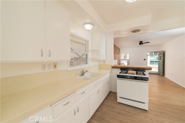 Building Photo - 440 31st St