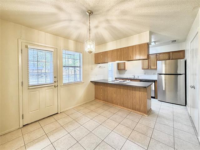 Building Photo - 504 Campbell Ln