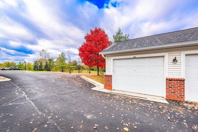 Building Photo - 854 W Summerfield Gln Cir