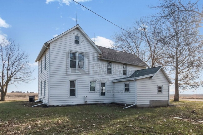Building Photo - 1667 W Avenue