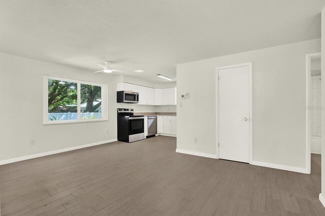 Building Photo - 1187 Bass Blvd