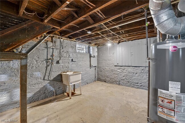 Building Photo - 11404 Orville Ave