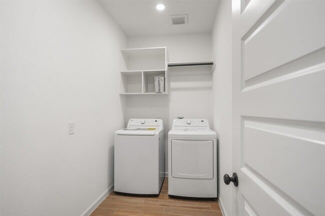 Building Photo - 7420 Caprock Cyn Ln