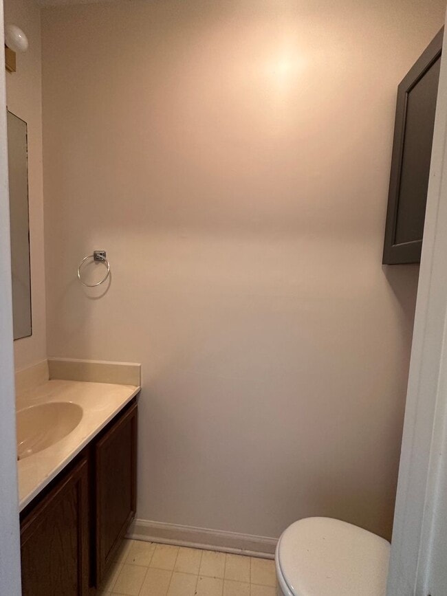 Building Photo - Colony Square Condo Available