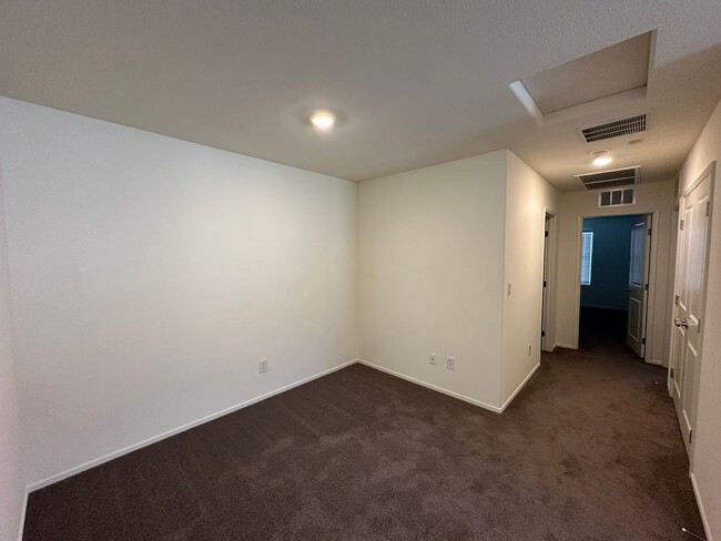 Building Photo - Cadence Rental