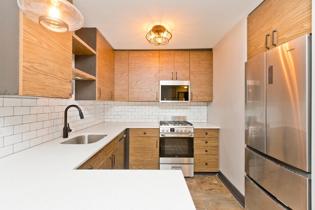 Building Photo - 522 W Wrightwood Ave