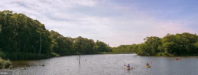 Building Photo - 33842 Darlington St