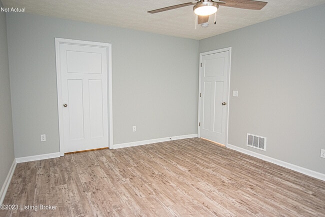 Building Photo - 500 Eagle Pointe Dr