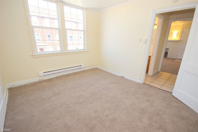 Building Photo - 5536 Kamin St