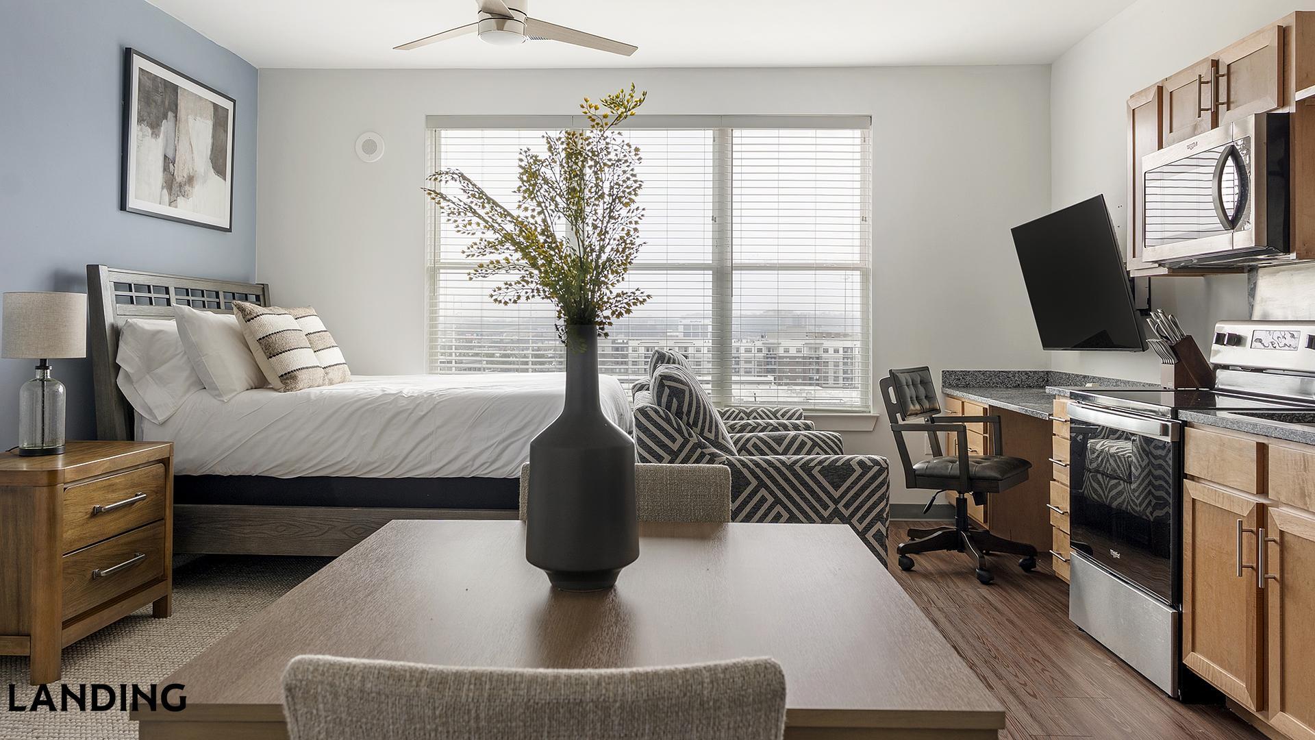 Building Photo - 302 13th St S