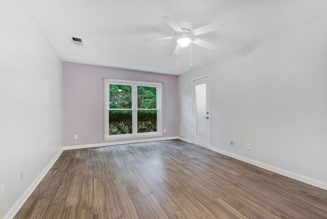 Building Photo - 10303 Appalachian Cir