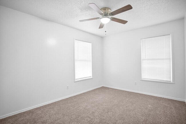 Building Photo - 1307 61st St