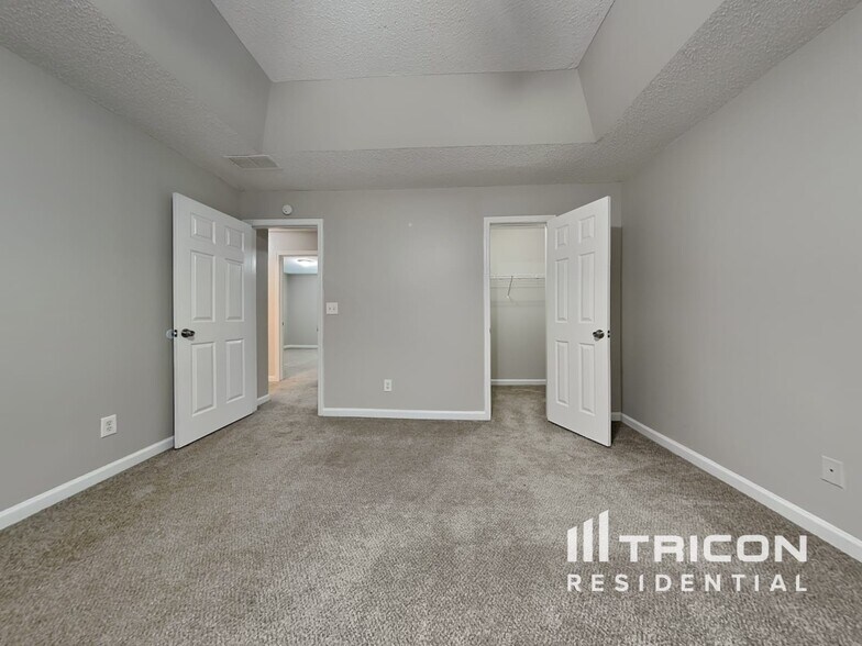 Building Photo - 699 Creek Stone Dr