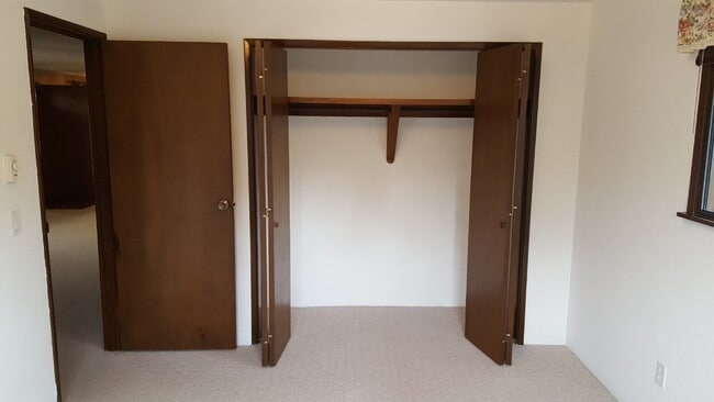 Building Photo - 2 bed, 2 bath, 2 car garage in Agnew