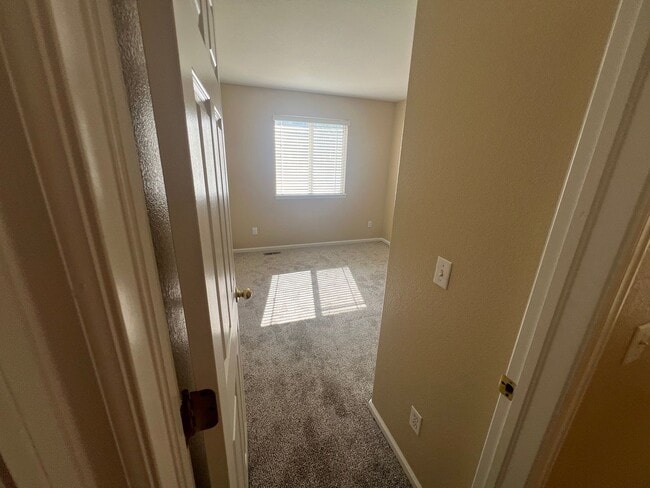 Building Photo - Stunning Home for Rent in Littleton - Lice...