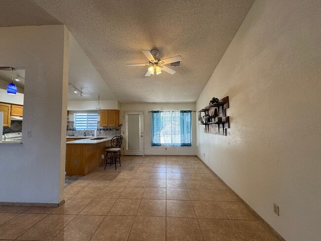 Building Photo - 3BR/2BA/2CG, 1855 sq.ft. rental in Sierra ...
