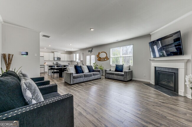 Building Photo - 3154 Ellenton Dr