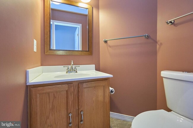 Building Photo - 44242 Frogtown Way
