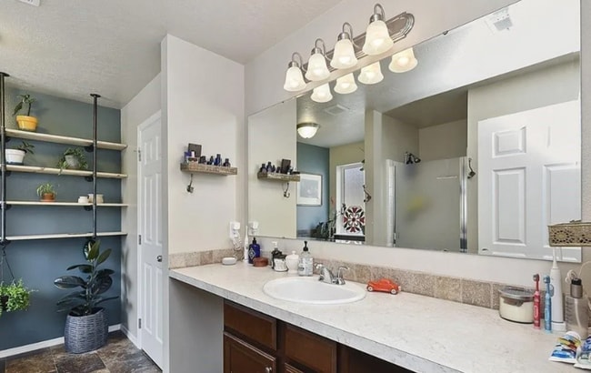 Building Photo - 12370 W Hollowtree Ct