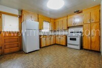 Building Photo - ALANSCO 3325/3327 N 61 ST