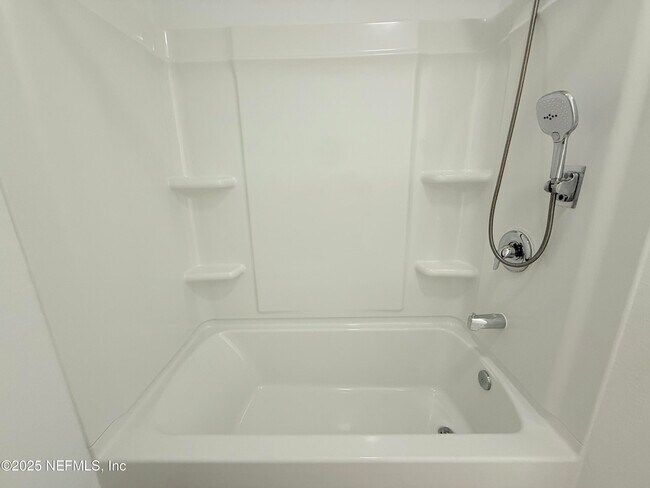 Building Photo - 418 Talulla Trl