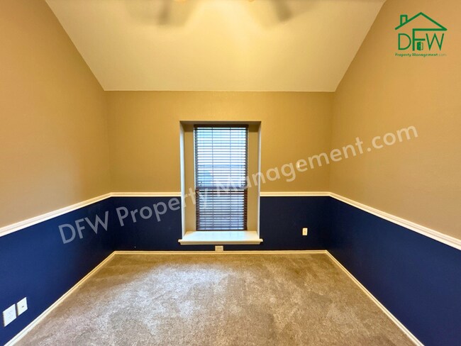 Building Photo - Inviting 3BR/2BA Home with Spacious Backyard for Lease in Fort Worth