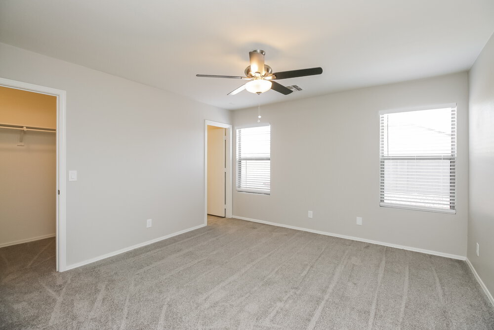 Building Photo - 11517 W Charter Oak Rd