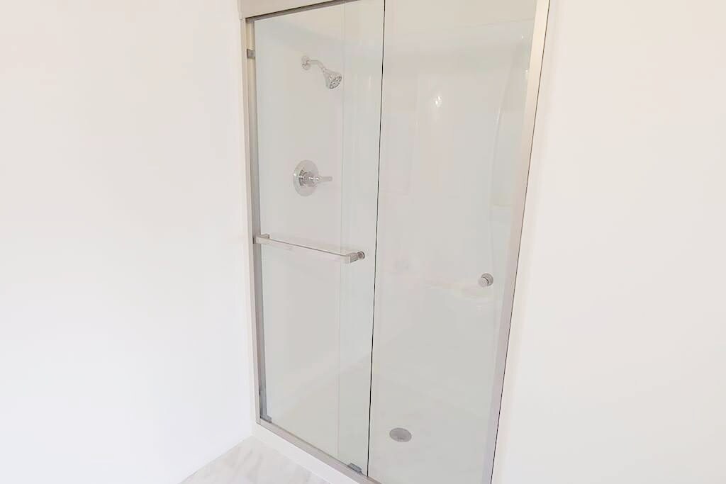 Private En-Suite Bath - 811 N Dalton Ave