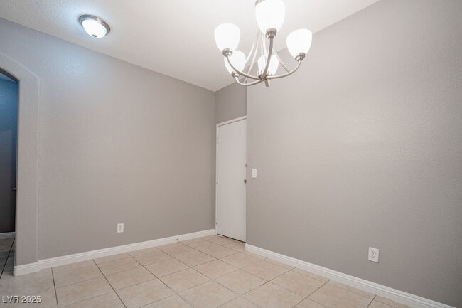 Building Photo - 2586 Land Rush Dr