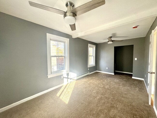 Building Photo - 137 High St