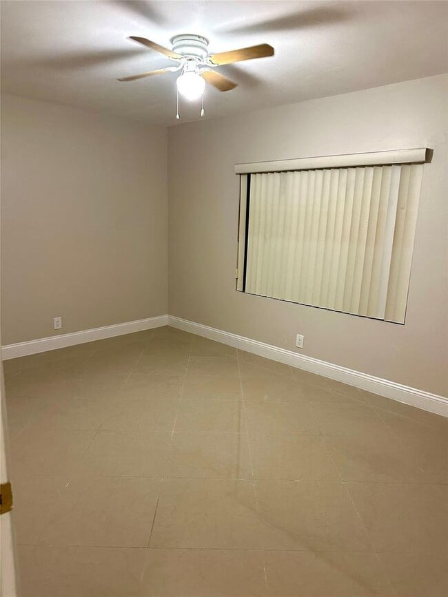 Building Photo - 7907 SW 3rd St