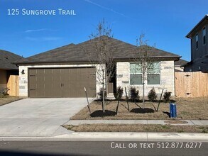 Building Photo - 125 Sungrove Trail-