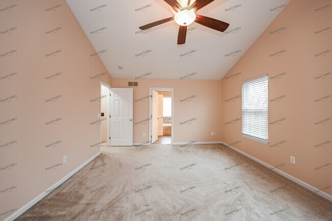 Building Photo - 6350 Stonington Dr