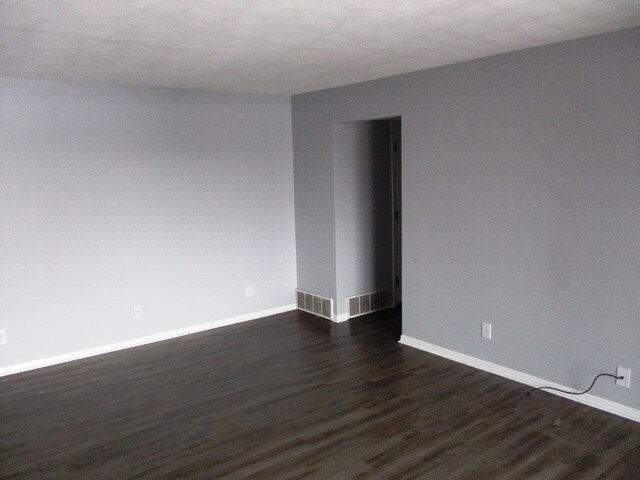 Building Photo - 1506 Northbrook Dr