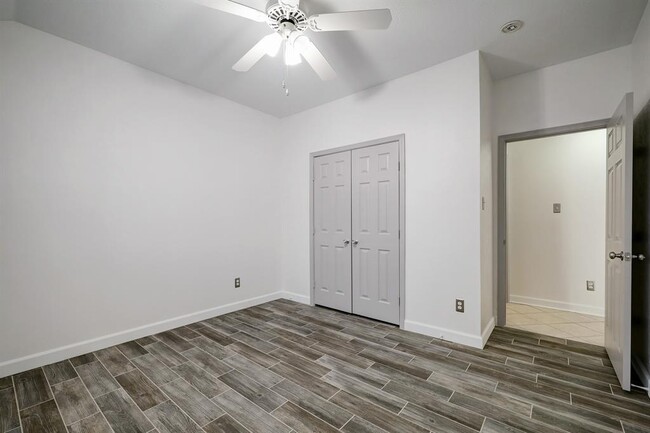 Building Photo - 17407 Winfield Square