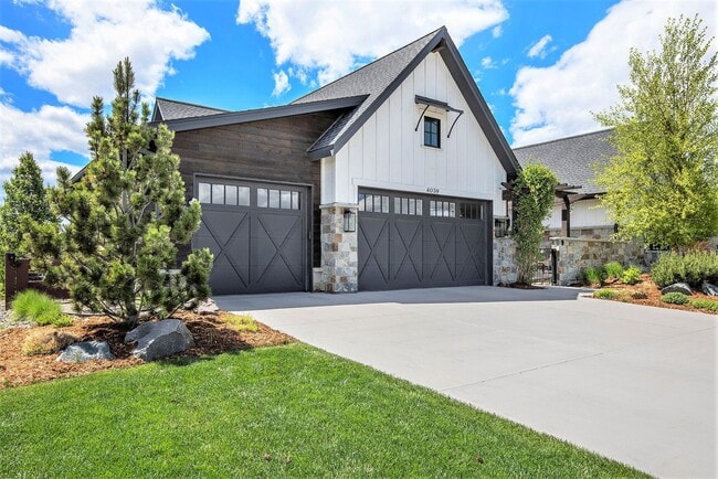 Building Photo - Stunning Custom Home in Harmony Club – Timnath, CO